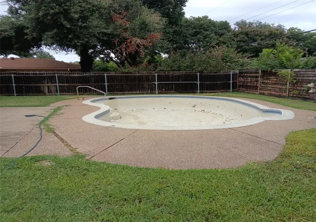 Photo 4 of Single family home for sale at 5013 Cordova Ave, Fort Worth, TX 76132 | MLS# 21337520 | Listing updated on 2026-08-27