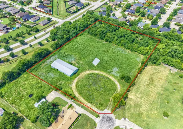 Photo 1 of Land for sale at 800 Twin Oaks Dr, Wylie, TX 75098 | MLS# 21337636 | Listing updated on 2026-07-22