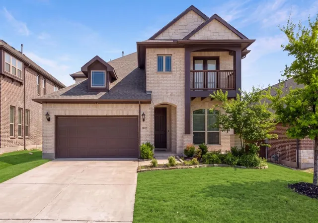 Photo 2 of Single family home for sale at 1012 Granger Dr, Mc Kinney, TX 75071 | MLS# 21337394 | Listing updated on 2026-07-23