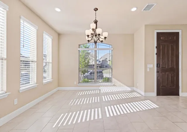 Photo 4 of Single family home for sale at 1012 Granger Dr, Mc Kinney, TX 75071 | MLS# 21337394 | Listing updated on 2026-07-23