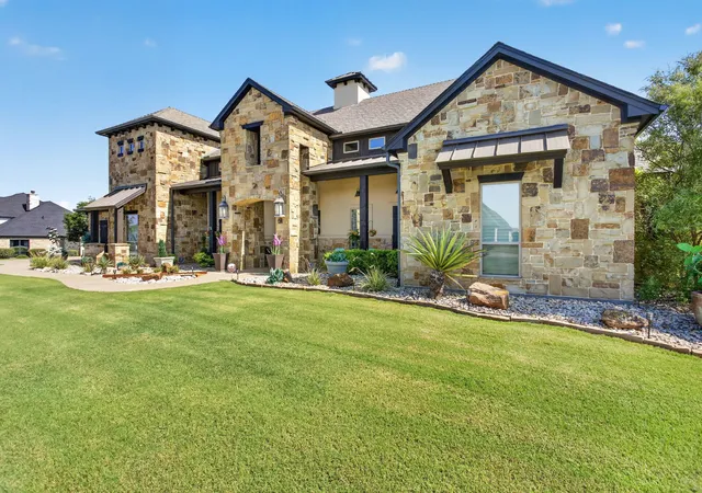 Photo 2 of Single family home for sale at 8517 Tuscan Wy, Godley, TX 76044 | MLS# 21337612 | Listing updated on 2026-08-28