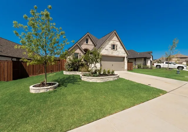 Photo 2 of Single family home for sale at 119 Palo Duro Bnd, Rhome, TX 76078 | MLS# 21337795 | Listing updated on 2026-07-25