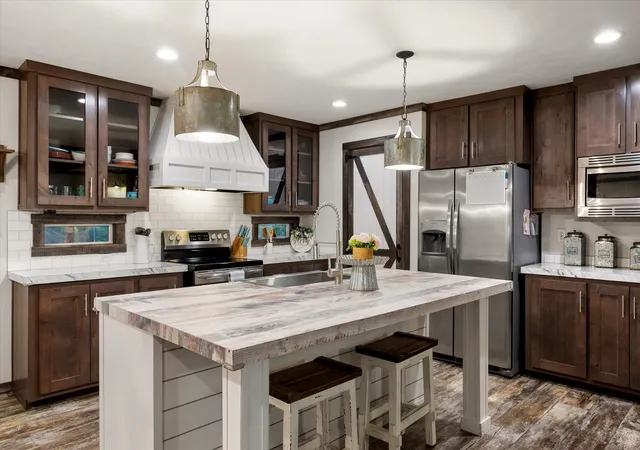 Photo 1 of Manufactured home for sale at 281 S State Hwy 75 S, Fairfield, TX 75840 | MLS# 21336714 | Listing updated on 2026-07-22