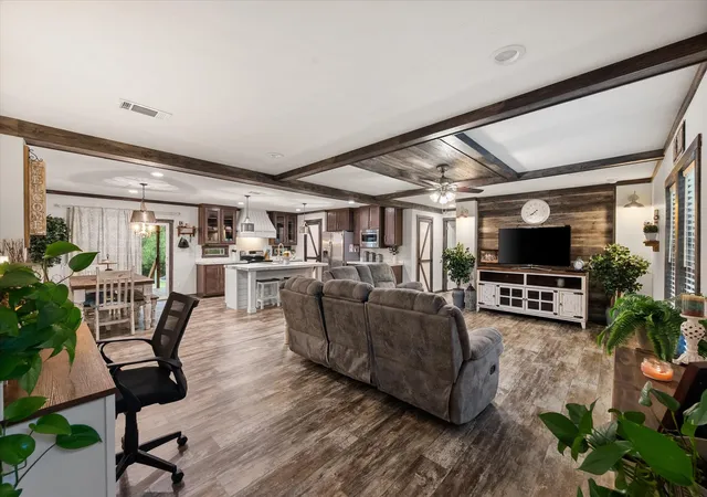 Photo 4 of Manufactured home for sale at 281 S State Hwy 75 S, Fairfield, TX 75840 | MLS# 21336714 | Listing updated on 2026-07-22