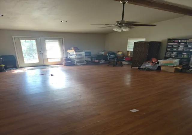 Photo 3 of Manufactured home for sale at 686 Paradise Cove Rd, Pottsboro, TX 75076 | MLS# 21336688 | Listing updated on 2026-09-22