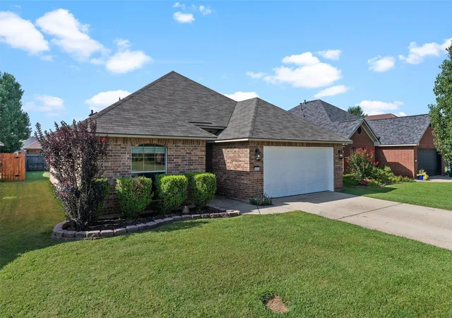 Photo 2 of Sale Pending at 3623 Amite River Dr, Bossier City, LA 71111 | MLS# 21337810 | Listing updated on 2026-08-13