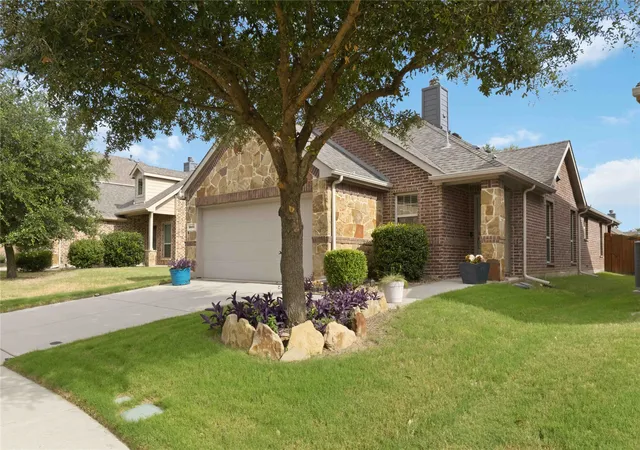 Photo 1 of Single family home for sale at 9804 Cottontail Ln, Mc Kinney, TX 75071 | MLS# 21336422 | Listing updated on 2026-09-01