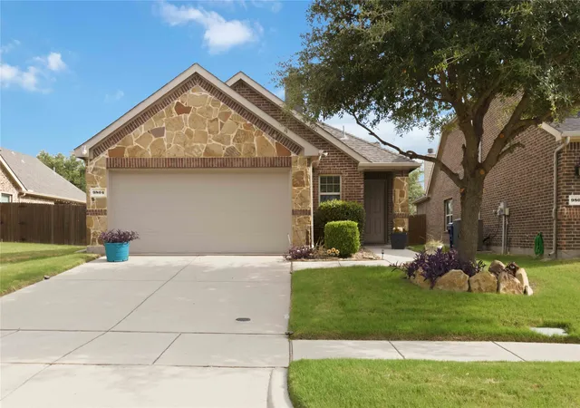 Photo 2 of Single family home for sale at 9804 Cottontail Ln, Mc Kinney, TX 75071 | MLS# 21336422 | Listing updated on 2026-09-01