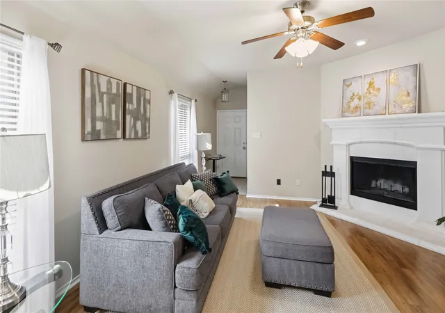 Photo 3 of Single family home for sale at 9804 Cottontail Ln, Mc Kinney, TX 75071 | MLS# 21336422 | Listing updated on 2026-09-01