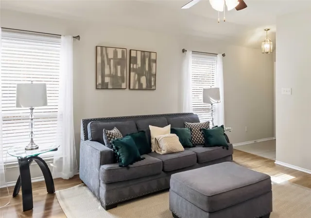Photo 3 of Single family home for sale at 9804 Cottontail Ln, Mc Kinney, TX 75071 | MLS# 21336422 | Listing updated on 2026-09-01