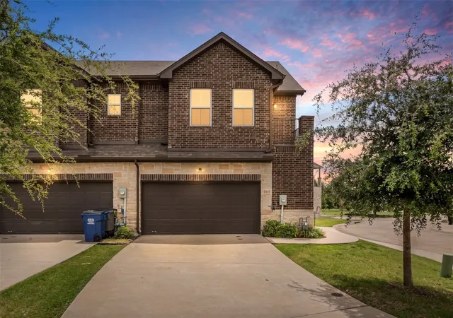 1st image of 2404 Acorn Ct, Sachse, TX 75048 | MLS# 21337706