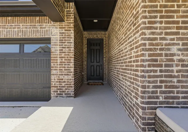 Photo 3 of Single family home for sale at 14513 Short Ridge Ln, Fort Worth, TX 76008 | MLS# 21337853 | Listing updated on 2026-08-04