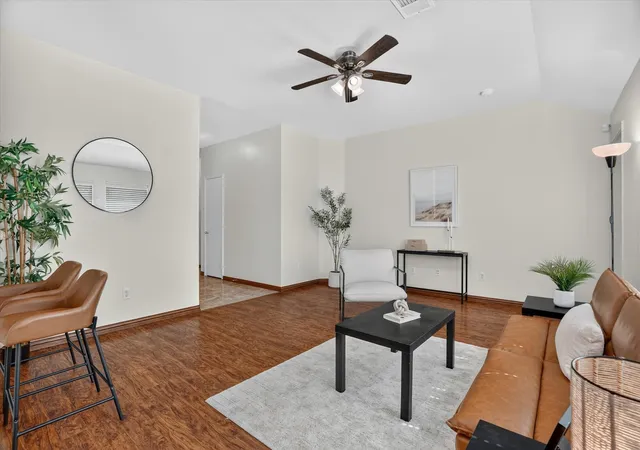 Photo 4 of Single family home for sale at 1520 Wickham Dr, Burleson, TX 76028 | MLS# 21334428 | Listing updated on 2026-09-16