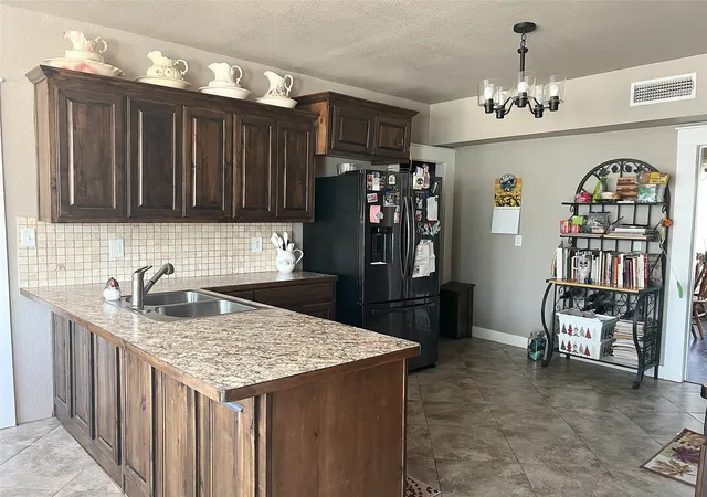 Photo 2 of Single family home for sale at 1447 County Road 189, Gainesville, TX 76240 | MLS# 21337785 | Listing updated on 2026-07-22
