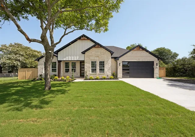 Photo 1 of Single family home for sale at 310 Cottonwood, Leonard, TX 75452 | MLS# 21337553 | Listing updated on 2026-08-28