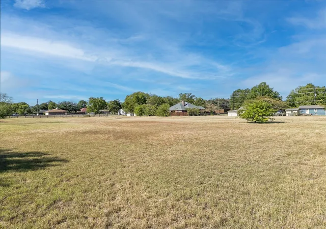 Photo 1 of Land for sale at 1018 Mockingbird Ln, Denton, TX 76209 | MLS# 21318657 | Listing updated on 2026-09-25