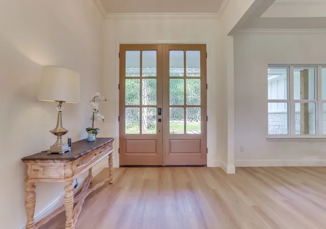 Photo 4 of Single family home for sale at 6705 Westover Dr, Granbury, TX 76049 | MLS# 21337933 | Listing updated on 2026-10-05
