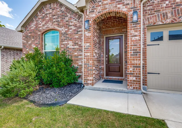 Photo 2 of Single family home for sale at 704 Pistachio Pkwy, Forney, TX 75126 | MLS# 21337452 | Listing updated on 2026-08-18