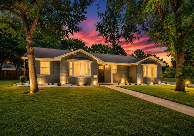 1st image of 702 Austrian Rd, Grand Prairie, TX 75050 | MLS# 21337381