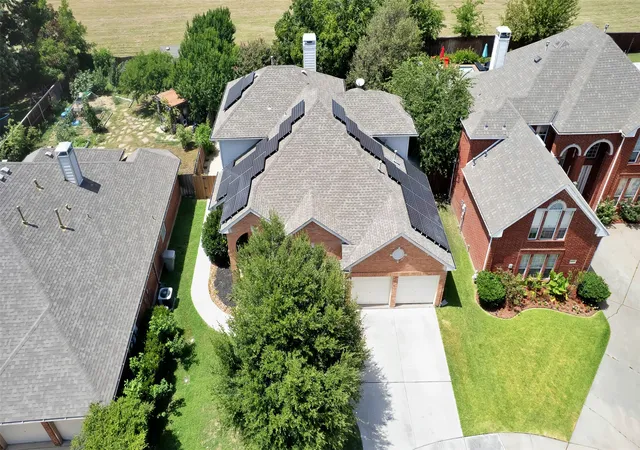 Photo 2 of Single family home for sale at 2241 Merritt Wy, Arlington, TX 76018 | MLS# 21335041 | Listing updated on 2026-08-05