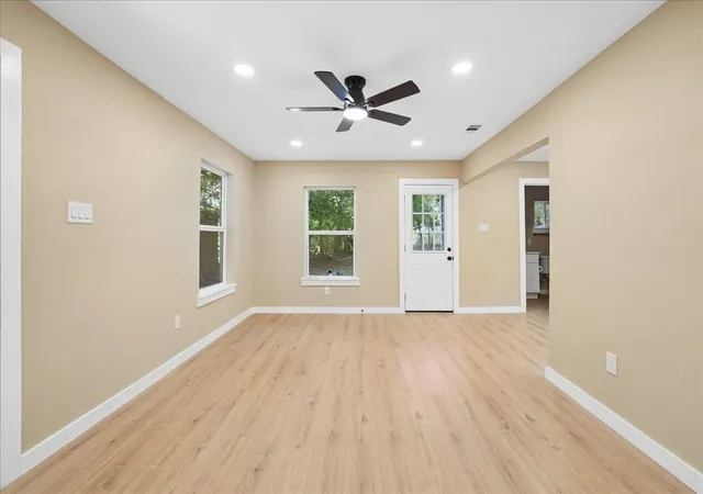 Photo 4 of Sale Pending at 116 Opal St, Waxahachie, TX 75165 | MLS# 21338030 | Listing updated on 2026-08-31