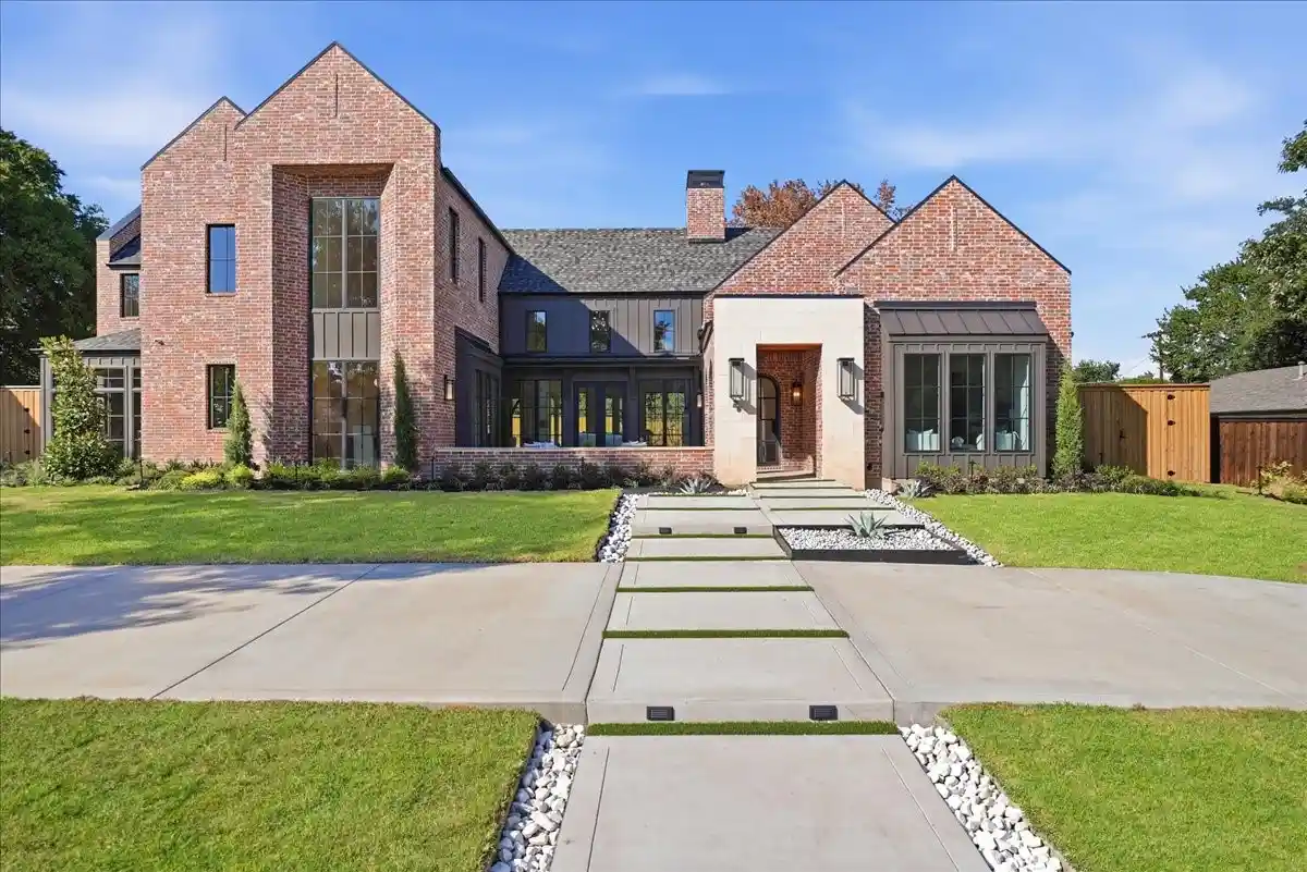Photo 1 of Mansion for sale at 3787 Vinecrest Dr, Dallas, TX 75229 | MLS# 21338032 | Listing updated on 2026-10-25