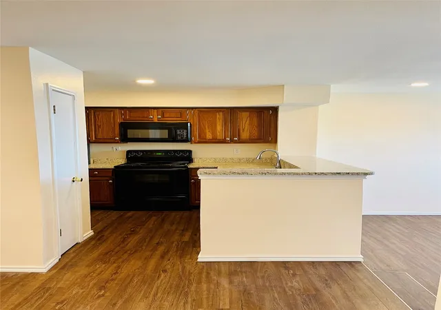 2nd image of 3410 Country Club Dr W #192, Irving, TX 75038 | MLS# 21330812