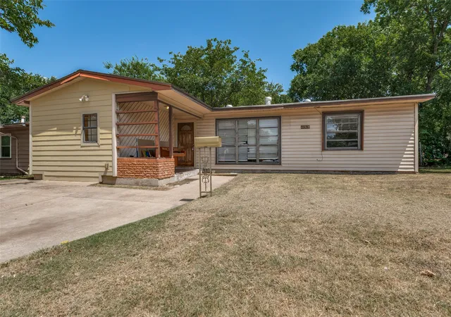 Photo 1 of Single family home for sale at 11515 Abston Ln, Dallas, TX 75218 | MLS# 21338101 | Listing updated on 2026-07-22