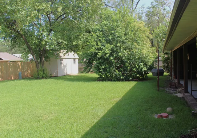 Photo 2 of Sale Pending at 453 Plaza Cir, Bossier City, LA 71111 | MLS# 21337888 | Listing updated on 2026-08-12