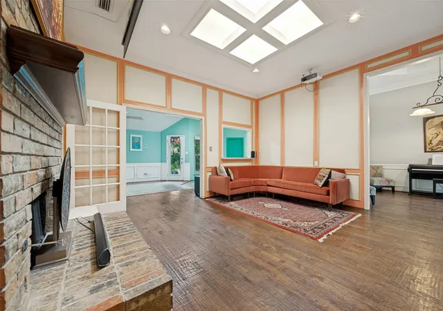 Photo 3 of Single family home for sale at 755 Red River Trl, Irving, TX 75063 | MLS# 21336966 | Listing updated on 2026-08-27