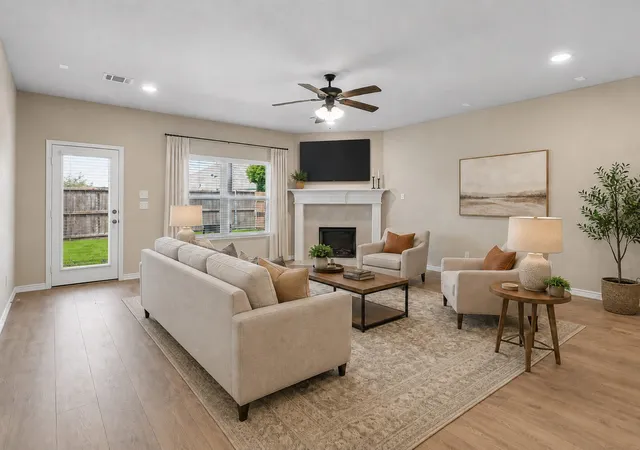 Photo 2 of Sale Pending at 1916 Megan Creek Dr, Little Elm, TX 75068 | MLS# 21335863 | Listing updated on 2026-09-23