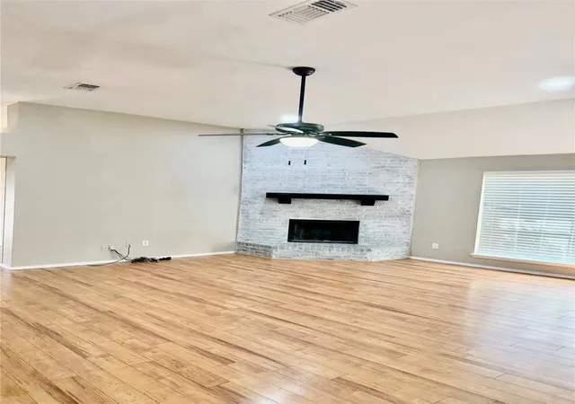 Photo 3 of Single family home for sale at 1623 Allen Dr, Cedar Hill, TX 75104 | MLS# 21337967 | Listing updated on 2026-09-29
