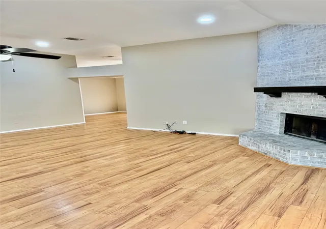 Photo 4 of Single family home for sale at 1623 Allen Dr, Cedar Hill, TX 75104 | MLS# 21337967 | Listing updated on 2026-09-29