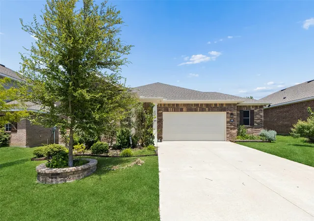 Photo 1 of Single family home for sale at 409 Stone Creek Blvd, Glenn Heights, TX 75154 | MLS# 21328971 | Listing updated on 2026-08-22