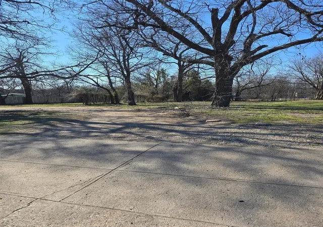 Photo 3 of Land for sale at 2115 S Denley Dr, Dallas, TX 75216 | MLS# 21338170 | Listing updated on 2026-07-22