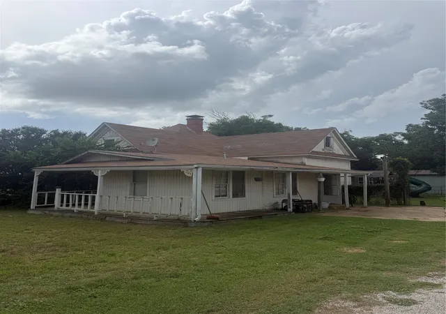 Photo 3 of Single family home for sale at 803 Third St, Bangs, TX 76823 | MLS# 21338181 | Listing updated on 2026-08-18