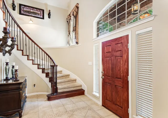 Photo 4 of Single family home for sale at 6004 Cedar Glen Ct, Grand Prairie, TX 75052 | MLS# 21335811 | Listing updated on 2026-07-22