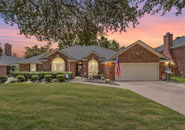 Photo 1 of Single family home for sale at 3317 Clearfield Dr, Grapevine, TX 76051 | MLS# 21336968 | Listing updated on 2026-10-02