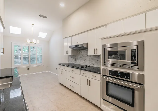 Photo 4 of Single family home for sale at 3317 Clearfield Dr, Grapevine, TX 76051 | MLS# 21336968 | Listing updated on 2026-10-02
