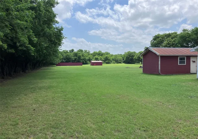 Photo 4 of Land for sale at 115 E Main St, Gunter, TX 75058 | MLS# 21337424 | Listing updated on 2026-07-22