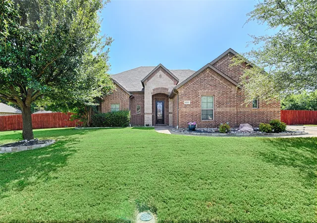 Photo 1 of Single family home for sale at 6010 Park View Dr, Midlothian, TX 76065 | MLS# 21337819 | Listing updated on 2026-09-16