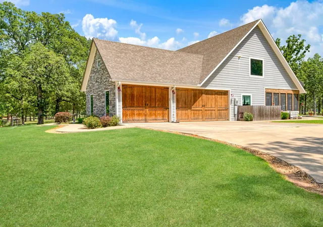 Photo 3 of Single family home for sale at 12234 Farm Road 195, Paris, TX 75462 | MLS# 21338098 | Listing updated on 2026-07-24