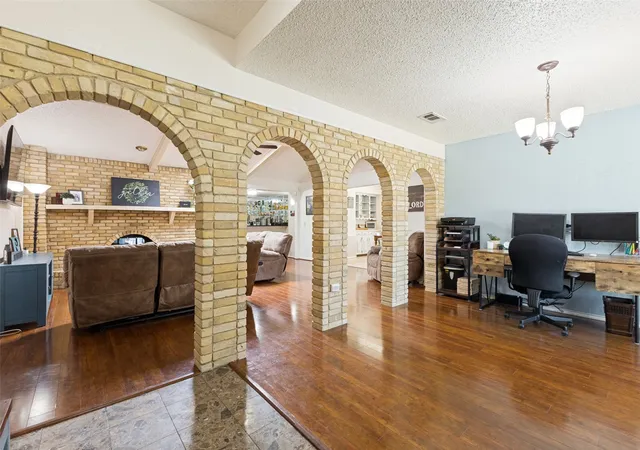 2nd image of 2512 Evergreen Dr, Plano, TX 75075 | MLS# 21336351