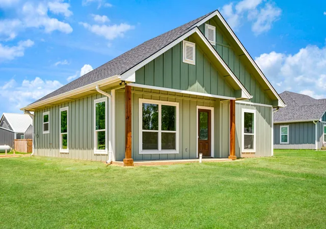 2nd image of 705 Daniel St, Blossom, TX 75416 | MLS# 21338113