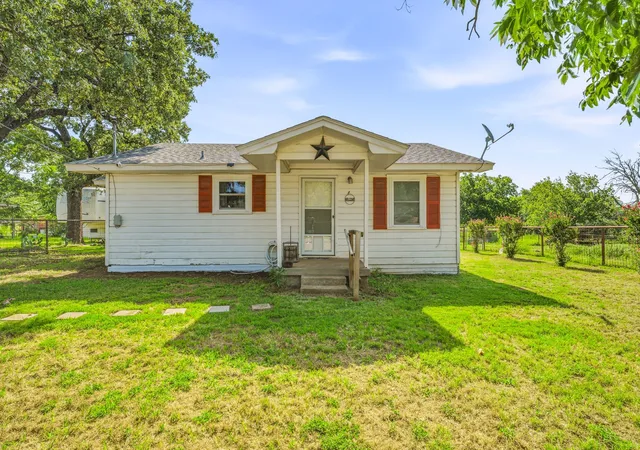 Photo 1 of Single family home for sale at 3704 County Road 801, Cleburne, TX 76031 | MLS# 21338358 | Listing updated on 2026-07-22