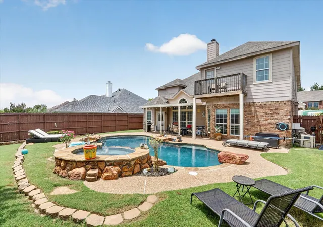 Photo 1 of Sale Pending at 5425 Rolling Meadows Dr, Fort Worth, TX 76123 | MLS# 21333078 | Listing updated on 2026-08-28