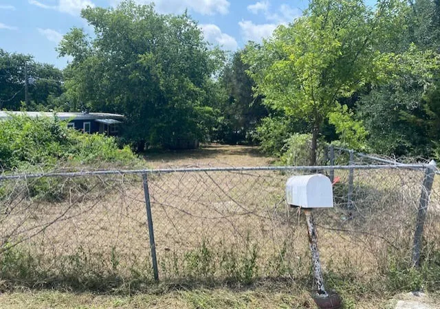 Photo 2 of Land for sale at 821 Blackfoot Ct, Granbury, TX 76048 | MLS# 21338405 | Listing updated on 2026-07-22