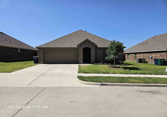 Single family home for sale at 555 Royal Pine Dr, Rockwall, TX 75087 | MLS# 21338450