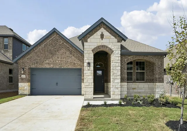 Photo 1 of Single family home for sale at 4833 Silver Touch Rd, Aubrey, TX 76227 | MLS# 21338481 | Listing updated on 2026-10-06