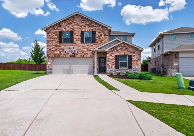 Photo 2 of Sale Pending at 1203 Caddo Hill Ct, Royse City, TX 75189 | MLS# 21337234 | Listing updated on 2026-08-21